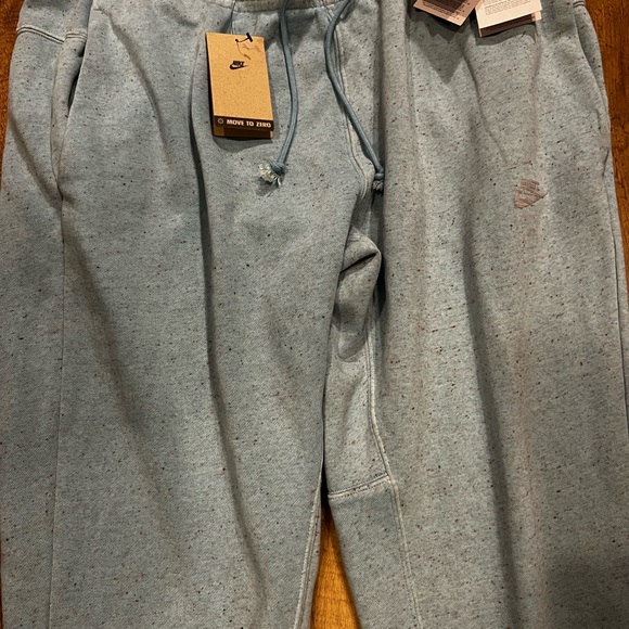 Nike Club Fleece Plus Pants Joggers- NEW - Picture 3 of 6